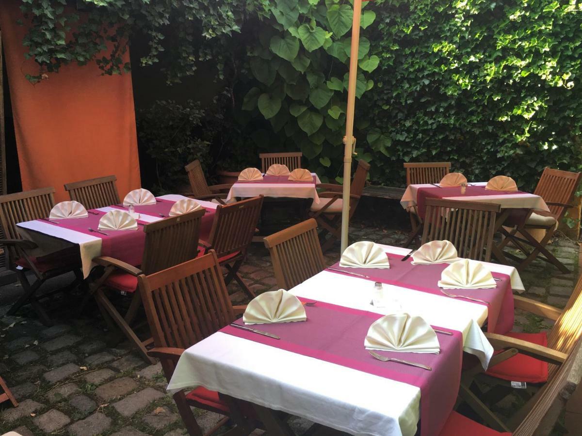 Gasthuis Eberl Feldmoching 2*