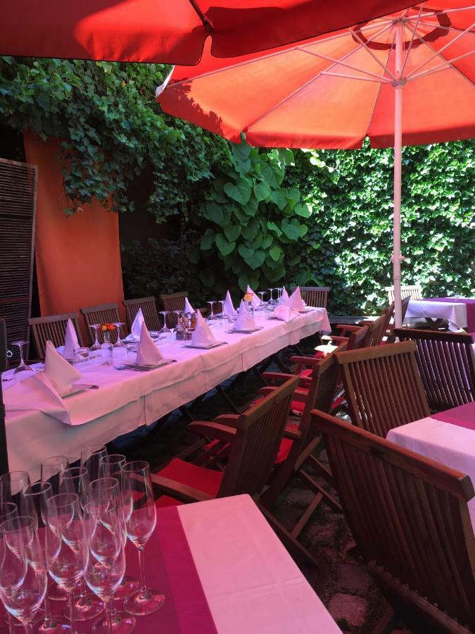 Eberl Hotel-pension Feldmoching 2*