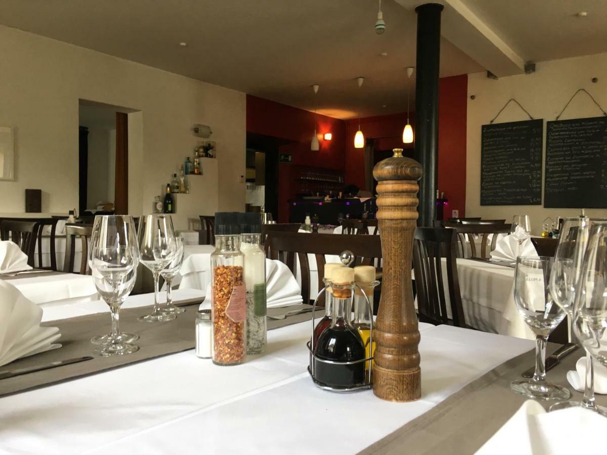 Eberl Hotel-pension Feldmoching 2*